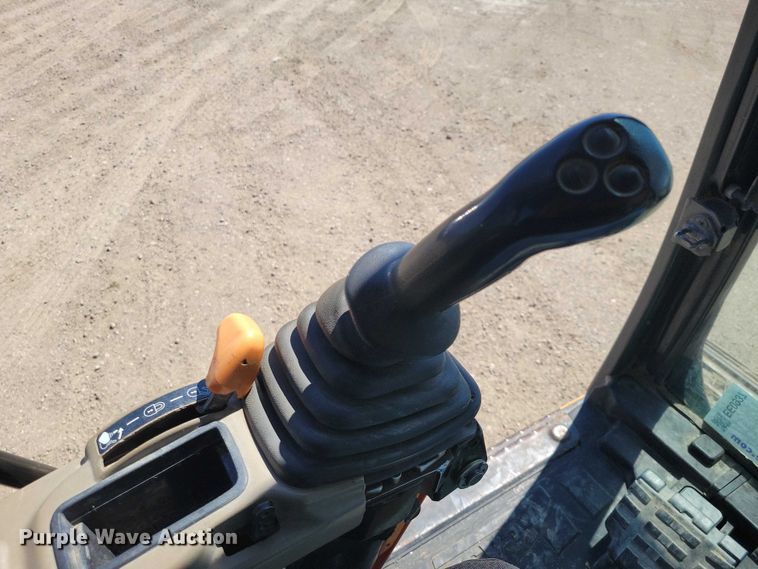 image for item EE0937 2012 Case CX210B excavator