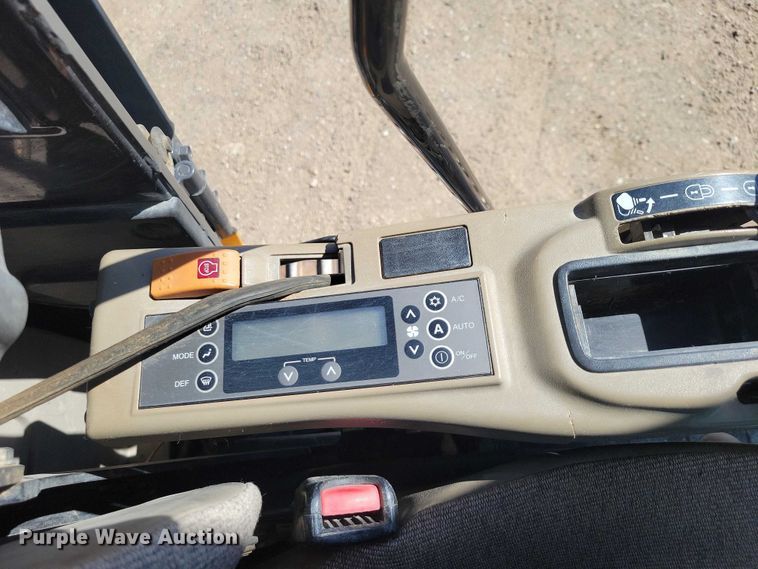 image for item EE0937 2012 Case CX210B excavator