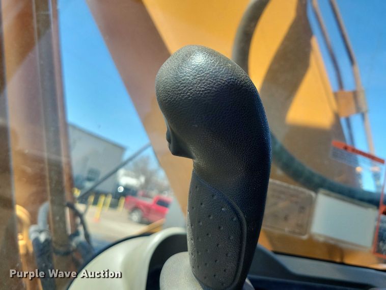 image for item EE0937 2012 Case CX210B excavator