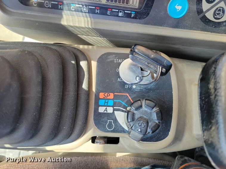 image for item EE0937 2012 Case CX210B excavator