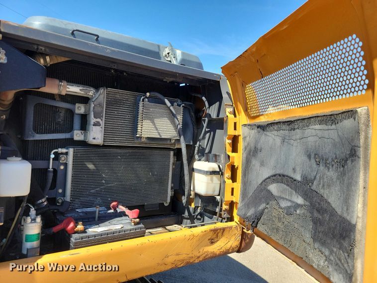 image for item EE0937 2012 Case CX210B excavator