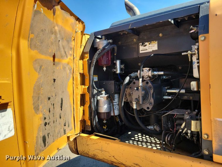 image for item EE0937 2012 Case CX210B excavator