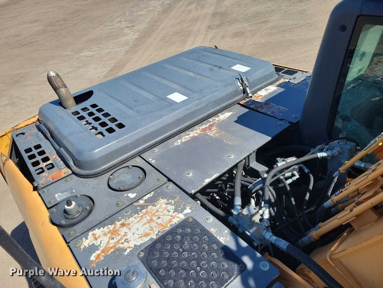 image for item EE0937 2012 Case CX210B excavator