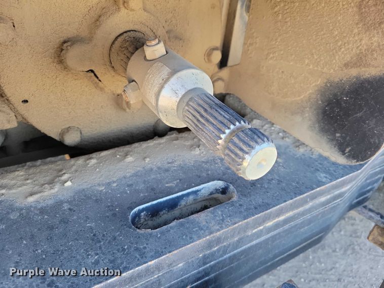 image for item EE0939 1998 Caterpillar Challenger 75E tractor