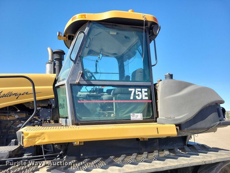 image for item EE0939 1998 Caterpillar Challenger 75E tractor