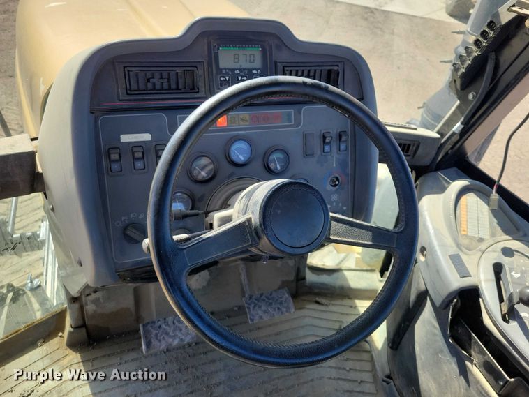 image for item EE0939 1998 Caterpillar Challenger 75E tractor