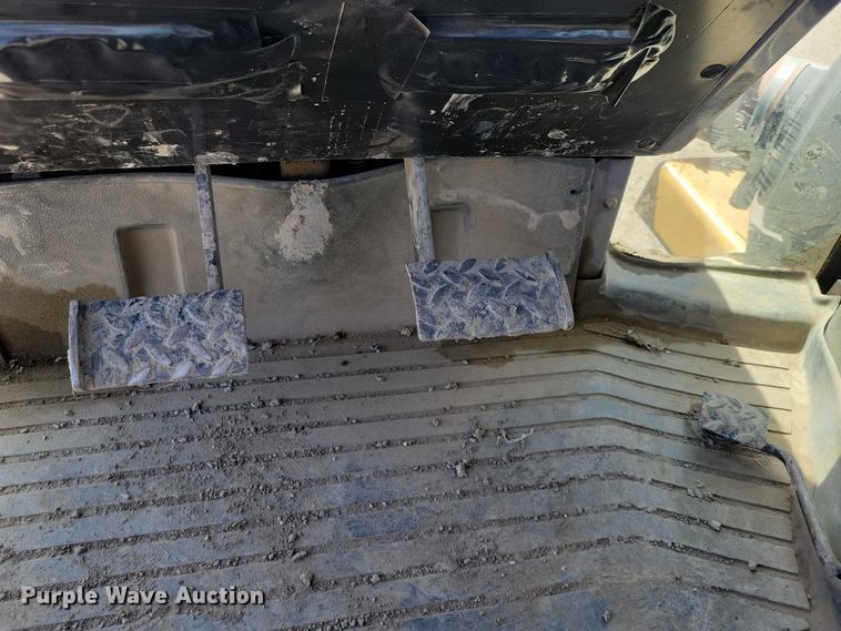 image for item EE0939 1998 Caterpillar Challenger 75E tractor