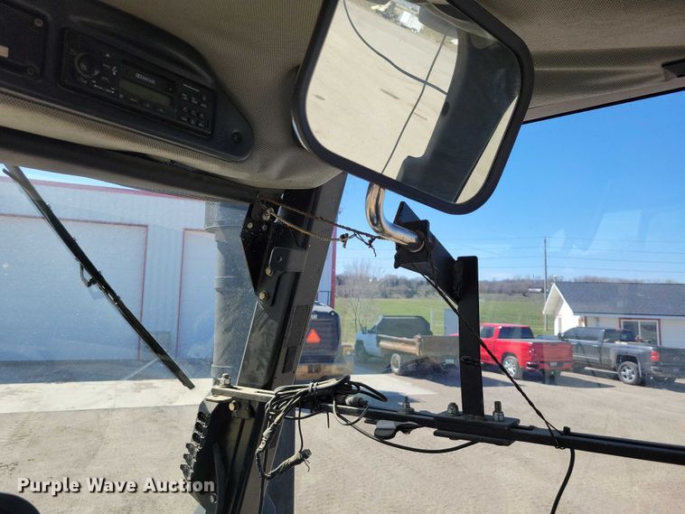 image for item EE0939 1998 Caterpillar Challenger 75E tractor