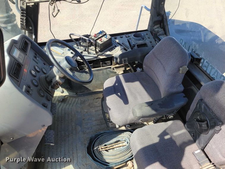 image for item EE0939 1998 Caterpillar Challenger 75E tractor