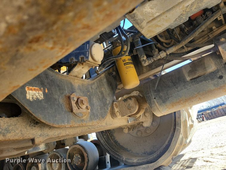 image for item EE0939 1998 Caterpillar Challenger 75E tractor