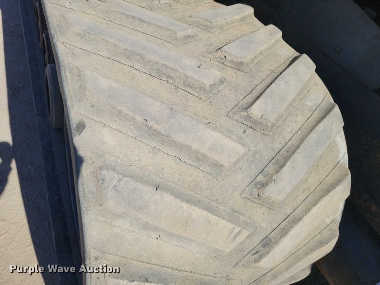 image for item EE0939 1998 Caterpillar Challenger 75E tractor