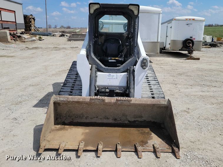 image for item EE0941 2012 Bobcat T650 tracked skid steer loader