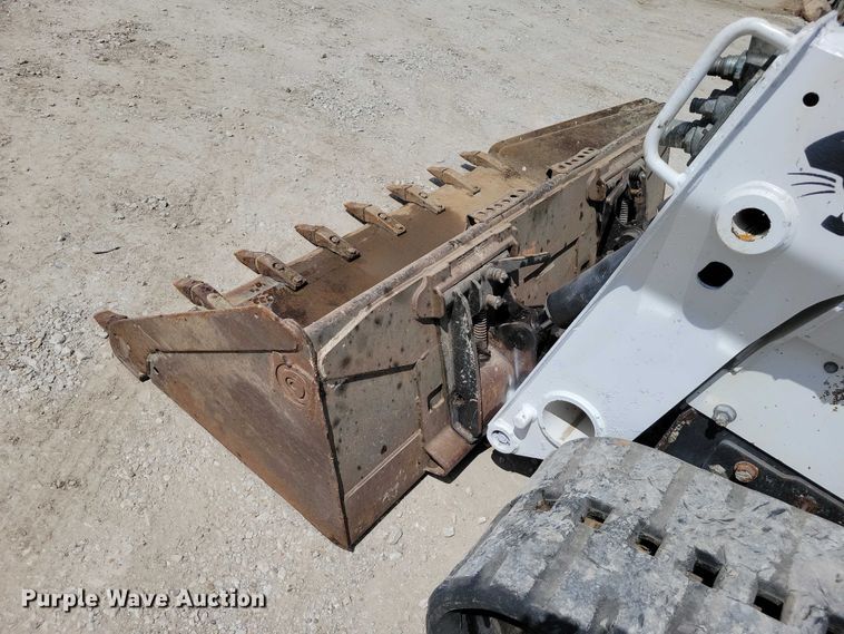image for item EE0941 2012 Bobcat T650 tracked skid steer loader