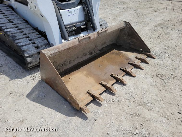 image for item EE0941 2012 Bobcat T650 tracked skid steer loader