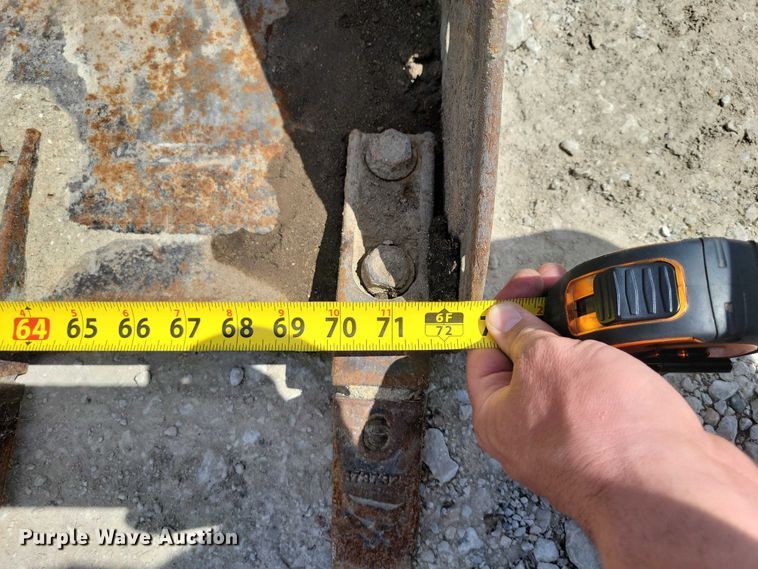 image for item EE0941 2012 Bobcat T650 tracked skid steer loader