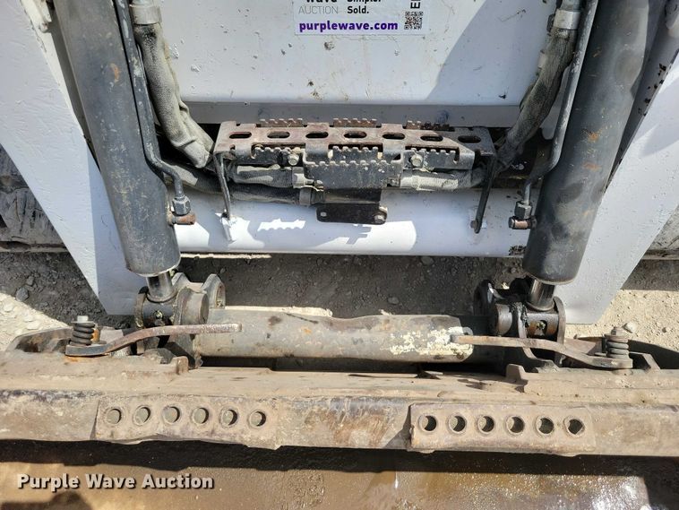 image for item EE0941 2012 Bobcat T650 tracked skid steer loader