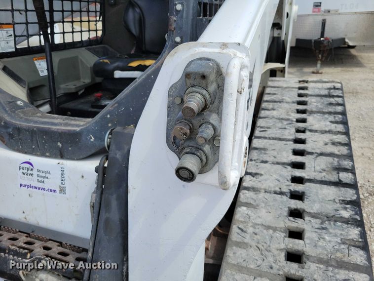 image for item EE0941 2012 Bobcat T650 tracked skid steer loader