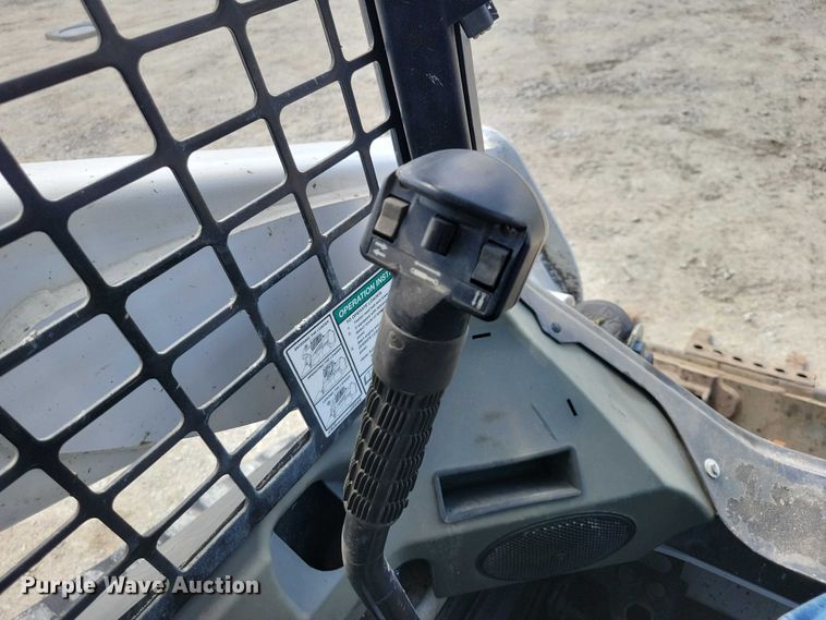 image for item EE0941 2012 Bobcat T650 tracked skid steer loader