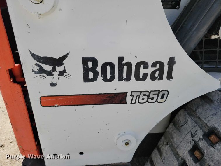 image for item EE0941 2012 Bobcat T650 tracked skid steer loader