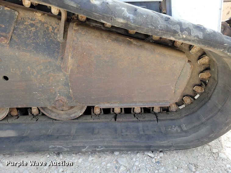 image for item EE0941 2012 Bobcat T650 tracked skid steer loader