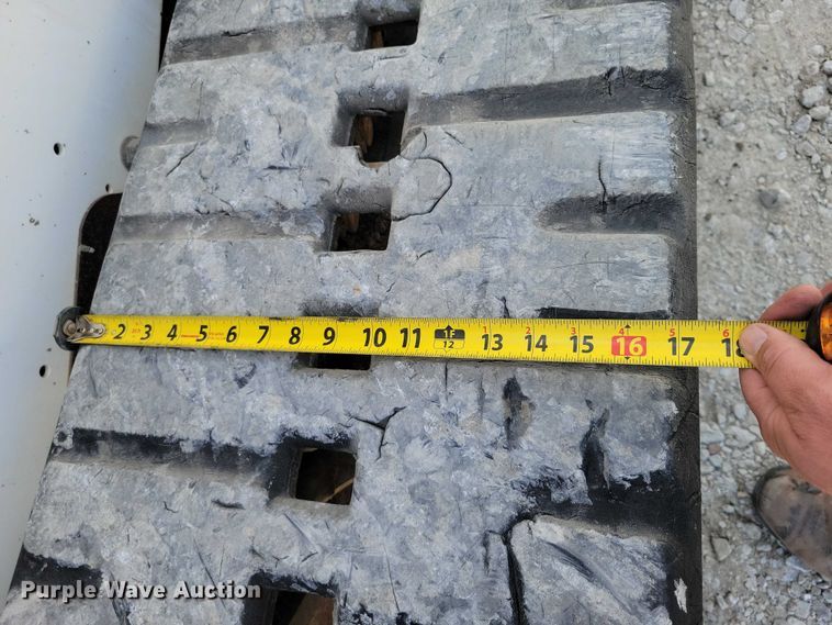 image for item EE0941 2012 Bobcat T650 tracked skid steer loader