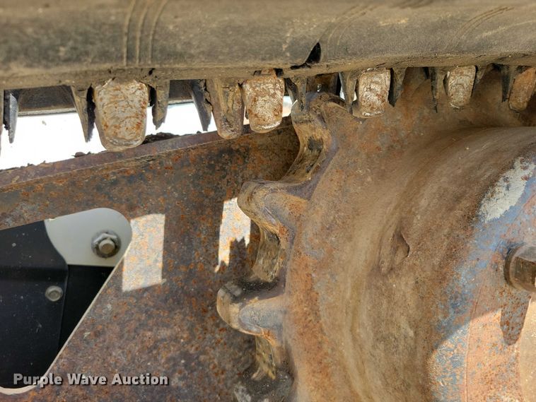 image for item EE0941 2012 Bobcat T650 tracked skid steer loader