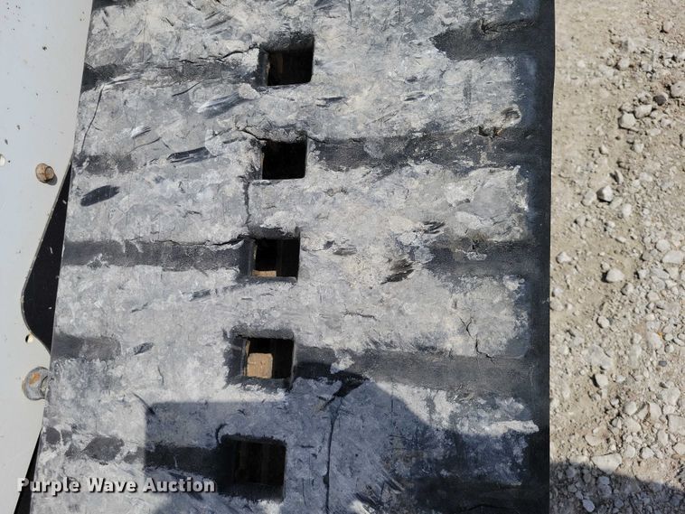 image for item EE0941 2012 Bobcat T650 tracked skid steer loader