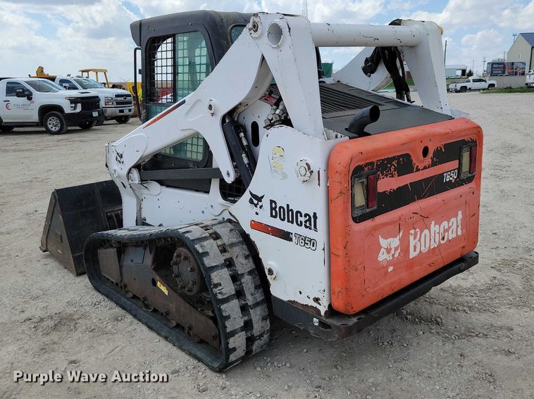 image for item EE0942 2014 Bobcat T650 tracked skid steer loader