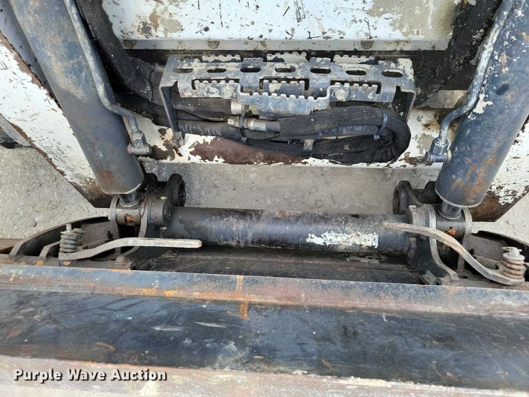 image for item EE0942 2014 Bobcat T650 tracked skid steer loader