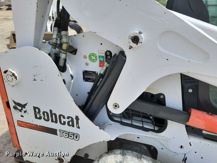 image for item EE0942 2014 Bobcat T650 tracked skid steer loader
