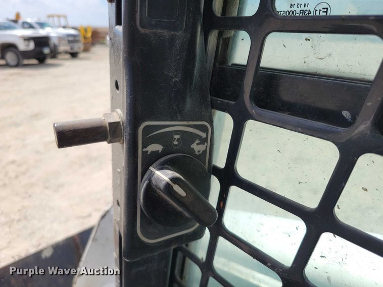 image for item EE0942 2014 Bobcat T650 tracked skid steer loader