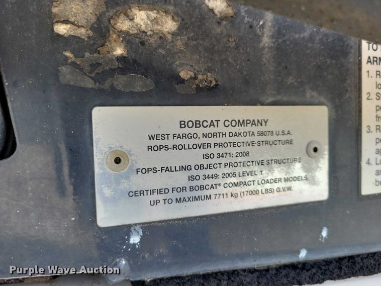 image for item EE0942 2014 Bobcat T650 tracked skid steer loader