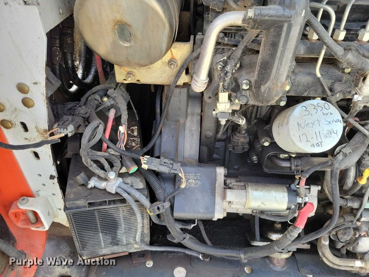 image for item EE0942 2014 Bobcat T650 tracked skid steer loader