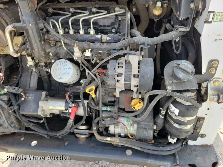 image for item EE0942 2014 Bobcat T650 tracked skid steer loader