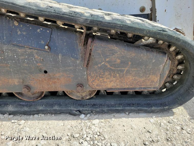 image for item EE0942 2014 Bobcat T650 tracked skid steer loader
