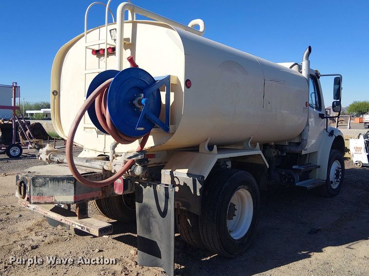 image for item EE5237 2006 Freightliner Business Class M2 water truck