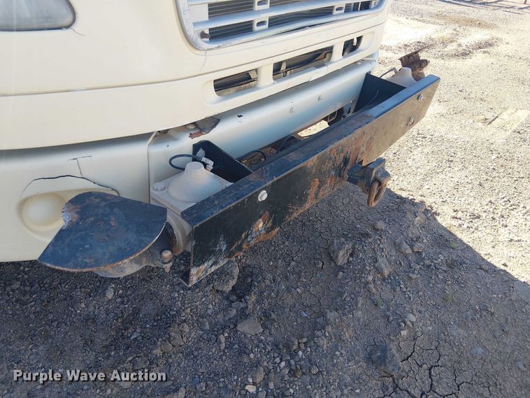 image for item EE5237 2006 Freightliner Business Class M2 water truck