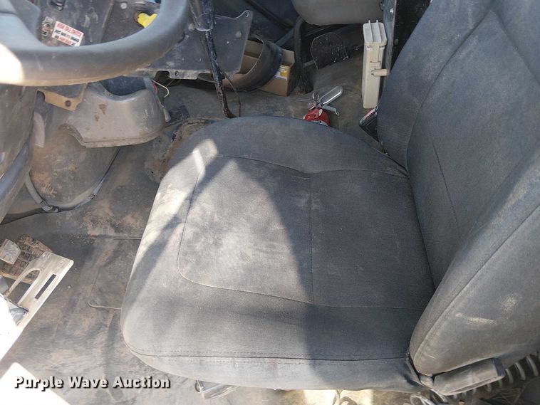 image for item EE5237 2006 Freightliner Business Class M2 water truck