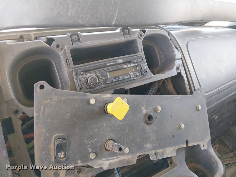 image for item EE5237 2006 Freightliner Business Class M2 water truck