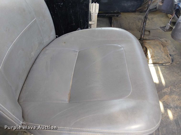 image for item EE5237 2006 Freightliner Business Class M2 water truck