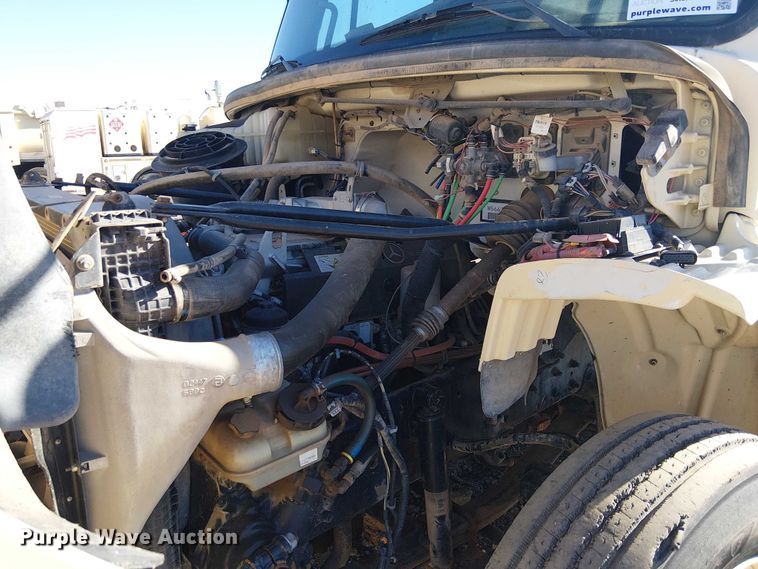 image for item EE5237 2006 Freightliner Business Class M2 water truck