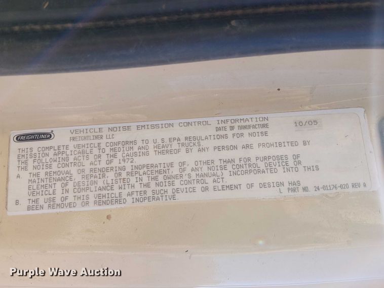 image for item EE5237 2006 Freightliner Business Class M2 water truck