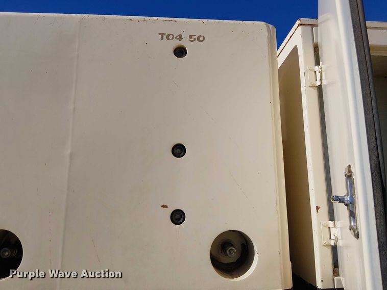 image for item EE5238 1993 International 8100 fuel / lube truck