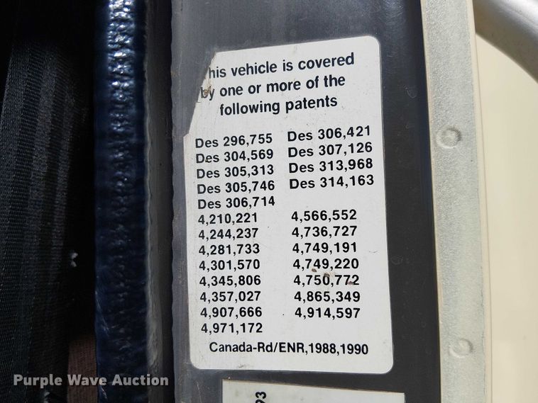 image for item EE5238 1993 International 8100 fuel / lube truck