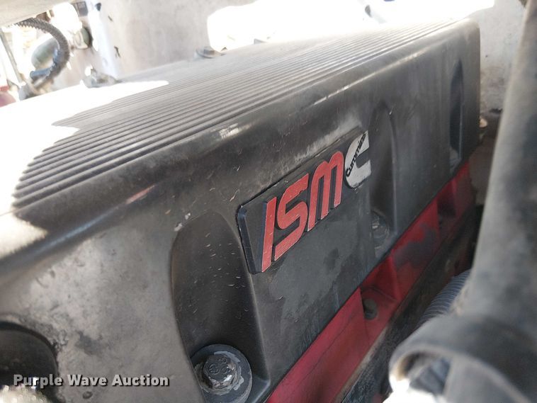 image for item EE5239 2006 Peterbilt 357 dump truck