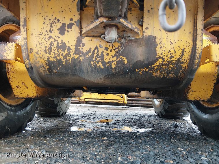 image for item EE5246 1984 John Deere 772A motor grader