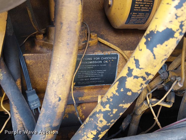 image for item EE5246 1984 John Deere 772A motor grader