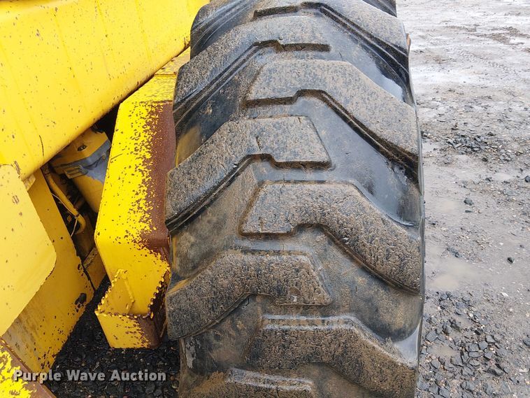 image for item EE5246 1984 John Deere 772A motor grader