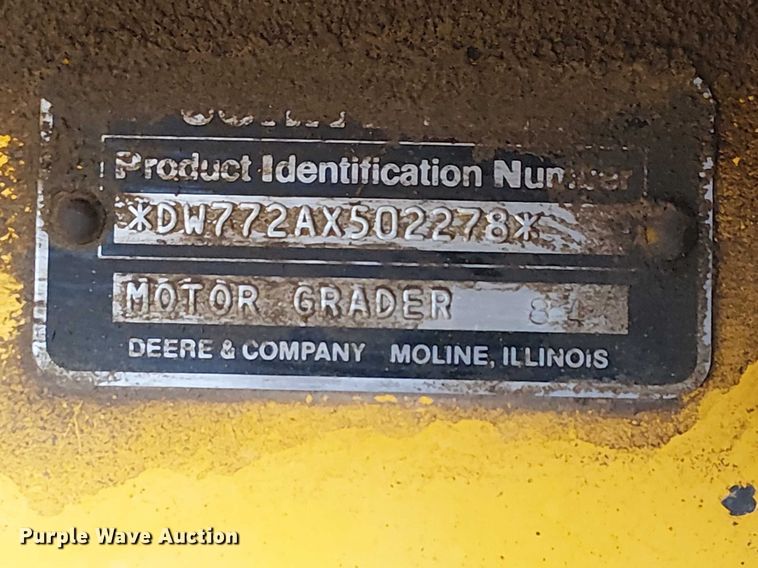 image for item EE5246 1984 John Deere 772A motor grader