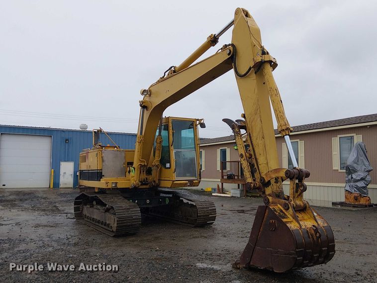 image for item EE5247 1988 Caterpillar 215 C excavator